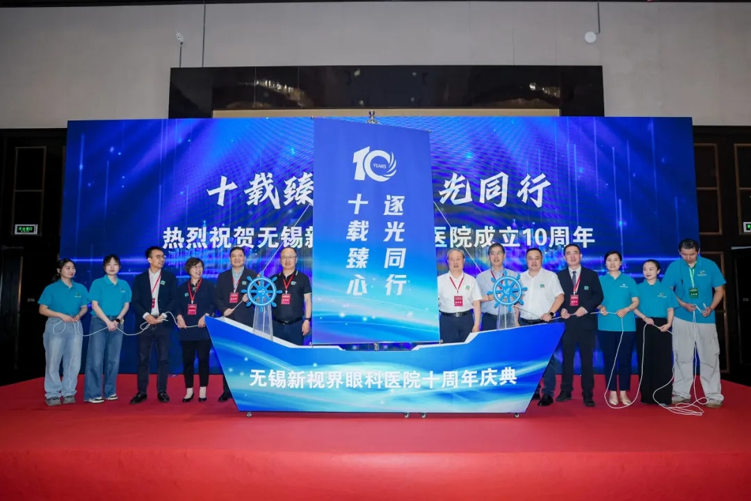 4aacbd1116f608af7c1253e8443515e8.jpg